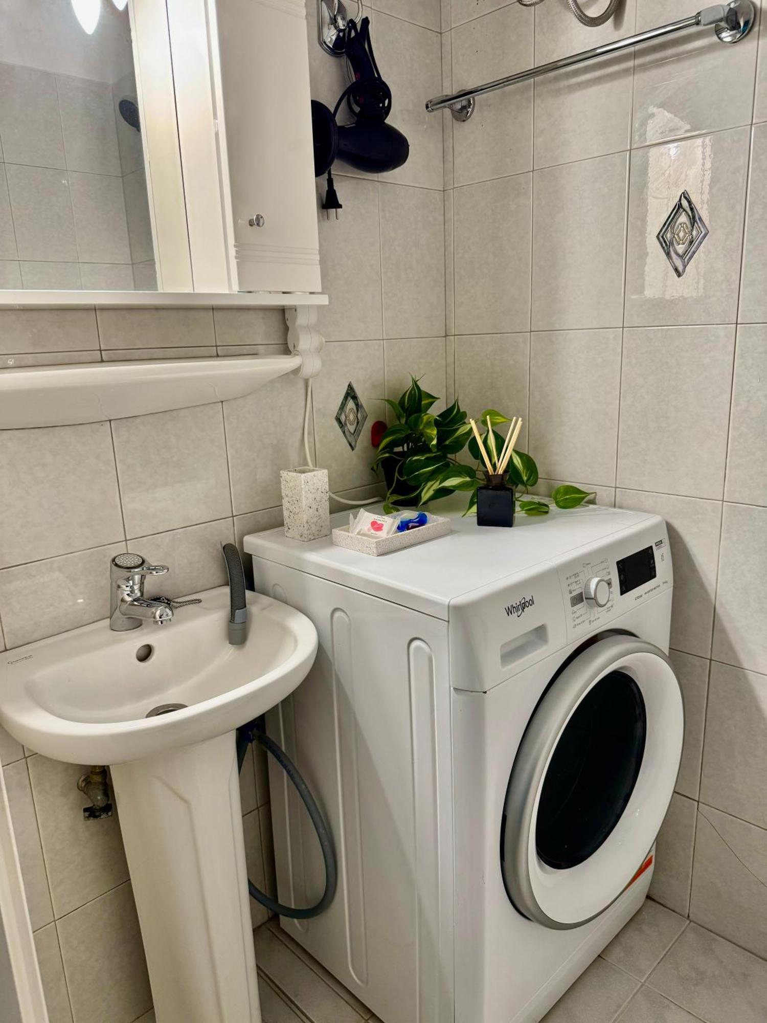 אנביסוס Sun Beach Apartment מראה חיצוני תמונה